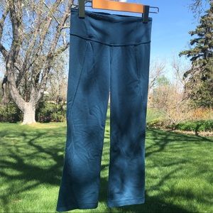 Lululemon cropped leggings turquoise